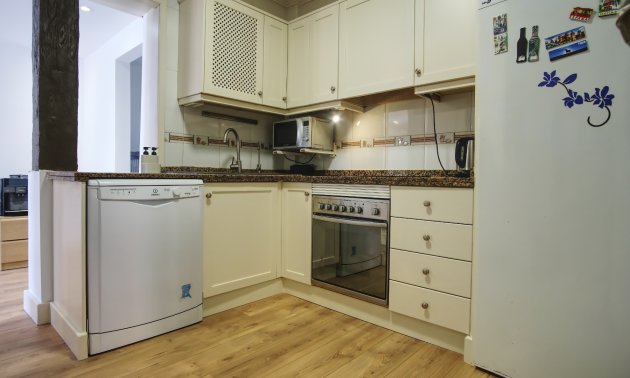 Resale - Villa -
Orihuela Costa - Costa Blanca