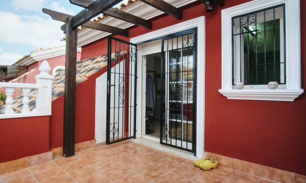 Resale - Villa -
Orihuela Costa - Costa Blanca