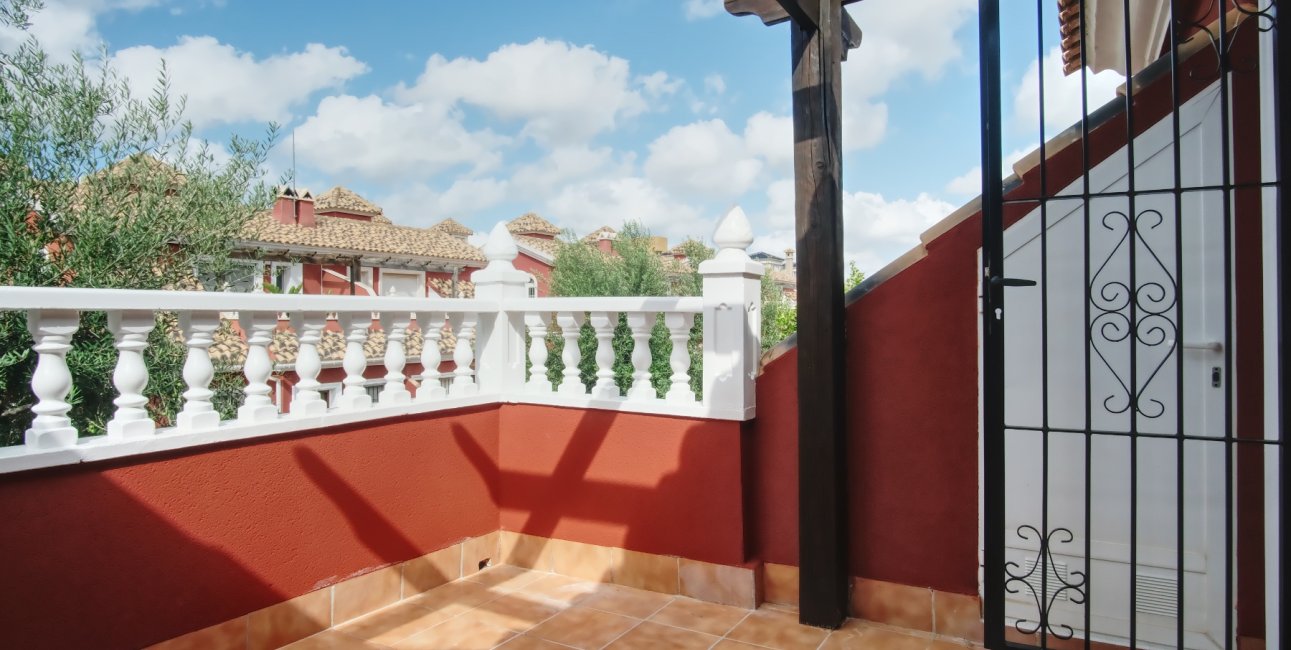 Resale - Villa -
Orihuela Costa - Costa Blanca