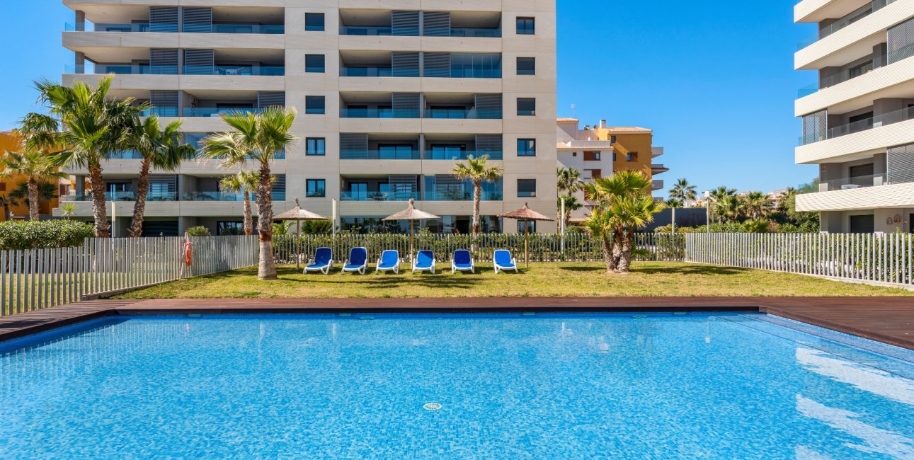 Resale - Apartment / flat -
Orihuela Costa - Punta Prima