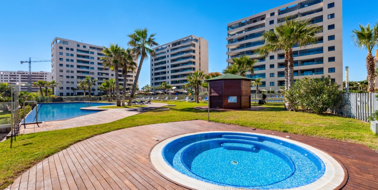 Resale - Apartment / flat -
Orihuela Costa - Punta Prima