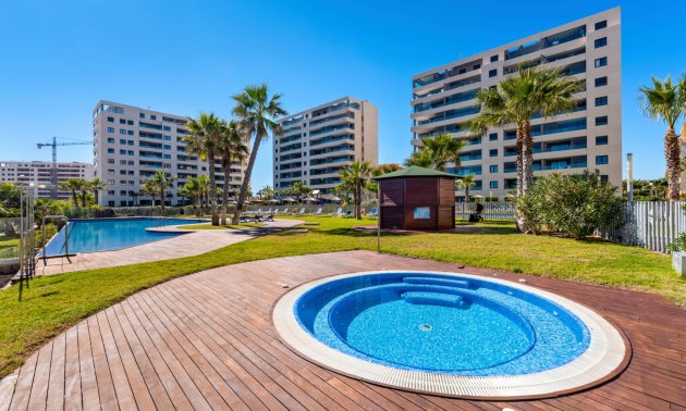 Resale - Apartment / flat -
Orihuela Costa - Punta Prima
