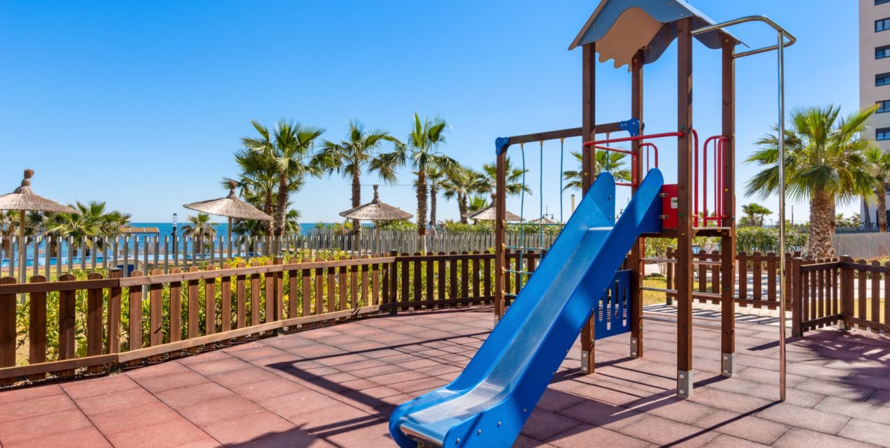 Resale - Apartment / flat -
Orihuela Costa - Punta Prima