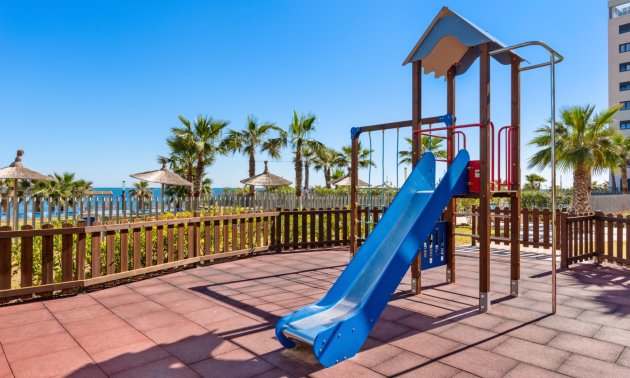 Resale - Apartment / flat -
Orihuela Costa - Punta Prima