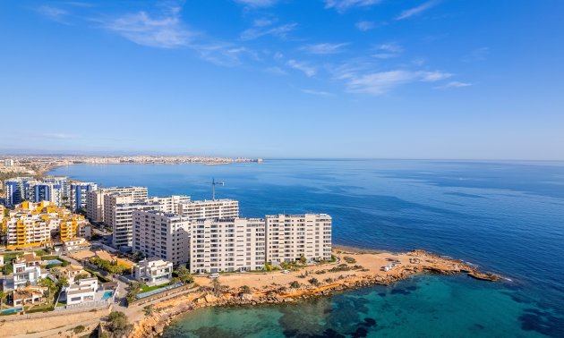 Resale - Apartment / flat -
Orihuela Costa - Punta Prima