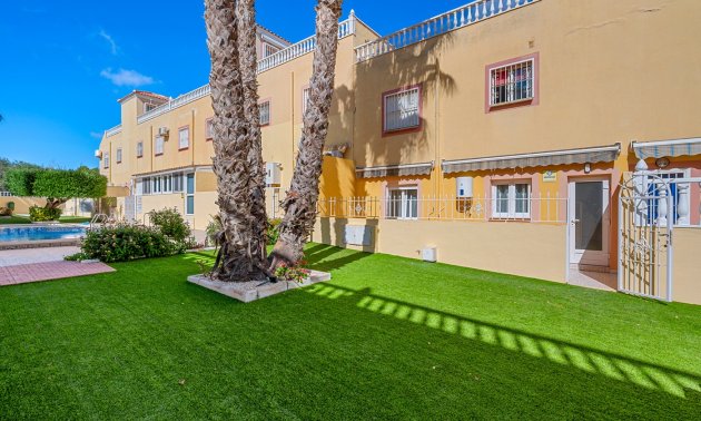 Reventa - Apartamento / piso -
San Miguel de Salinas - Orihuela Costa
