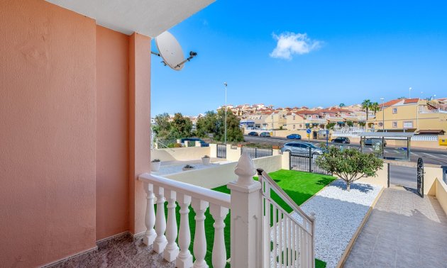 Reventa - Apartamento / piso -
San Miguel de Salinas - Orihuela Costa