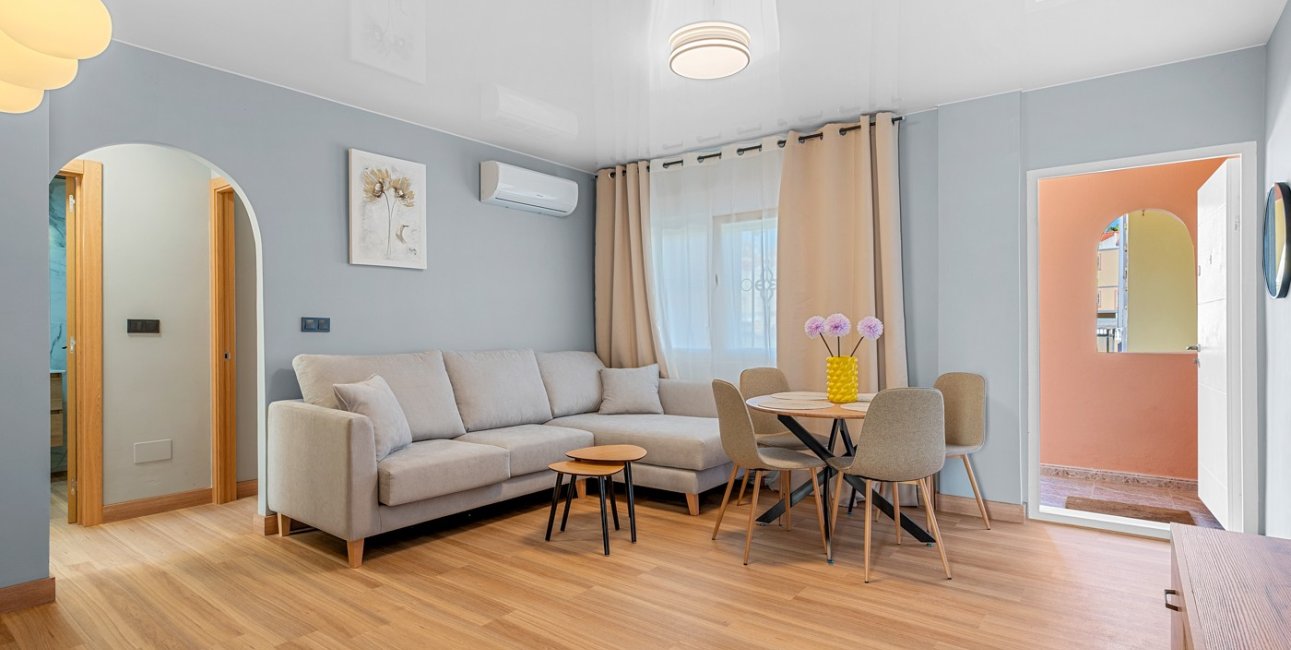 Reventa - Apartamento / piso -
San Miguel de Salinas - Orihuela Costa