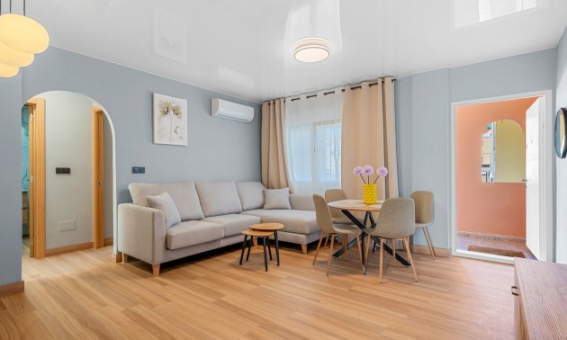 Reventa - Apartamento / piso -
San Miguel de Salinas - Orihuela Costa