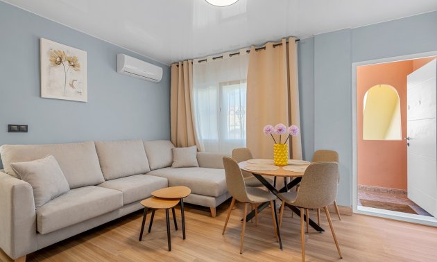 Reventa - Apartamento / piso -
San Miguel de Salinas - Orihuela Costa