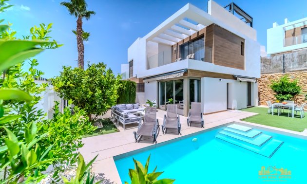 Reventa - Villa -
Orihuela Costa - Villamartín