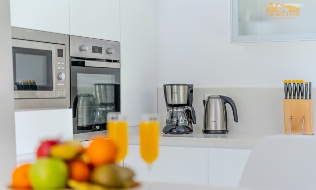 Resale - Villa -
Orihuela Costa - Villamartín