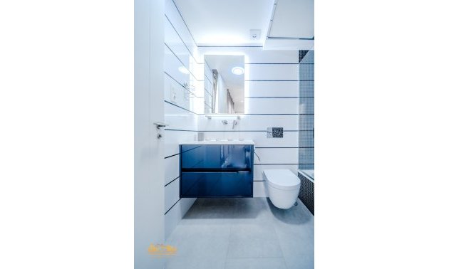 Resale - Villa -
Orihuela Costa - Villamartín