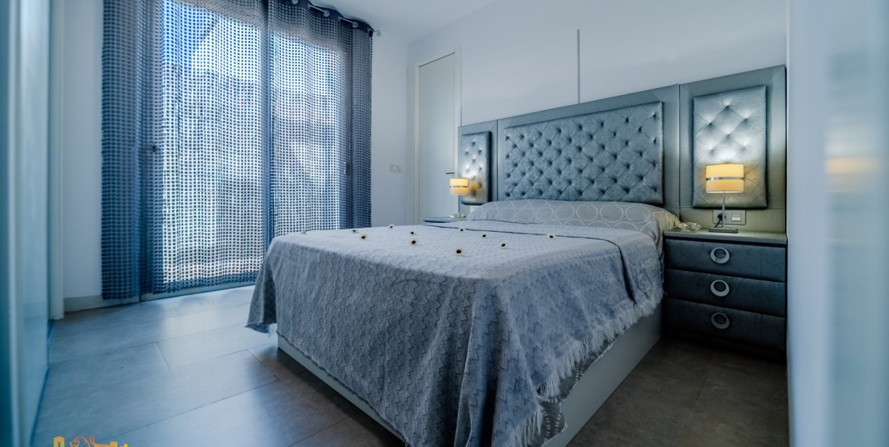 Resale - Villa -
Orihuela Costa - Villamartín