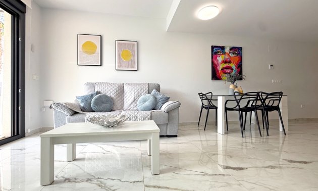 Rynek wtórny - Mieszkanie  -
Orihuela Costa - Los Altos