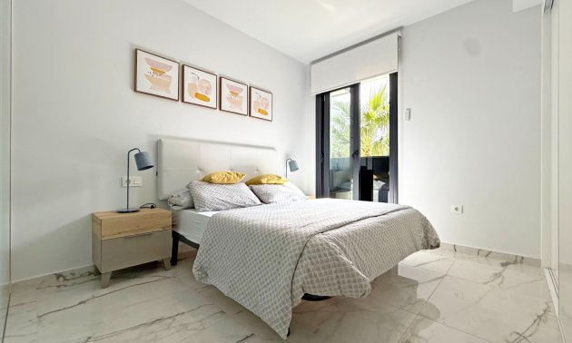 Rynek wtórny - Mieszkanie  -
Orihuela Costa - Los Altos