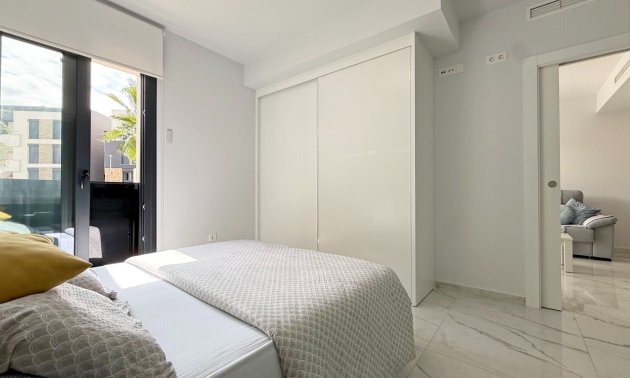 Rynek wtórny - Mieszkanie  -
Orihuela Costa - Los Altos