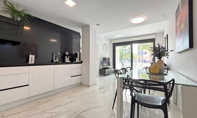 Rynek wtórny - Mieszkanie  -
Orihuela Costa - Los Altos