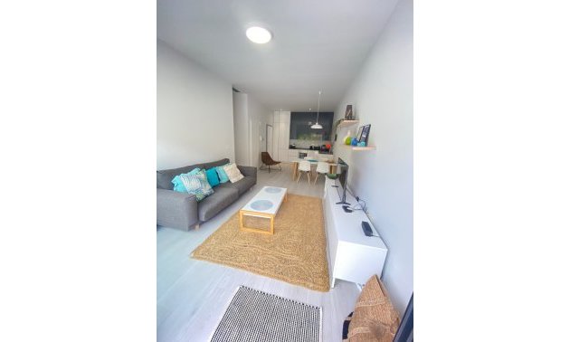 Resale - Apartment / flat -
Orihuela Costa - Villamartín