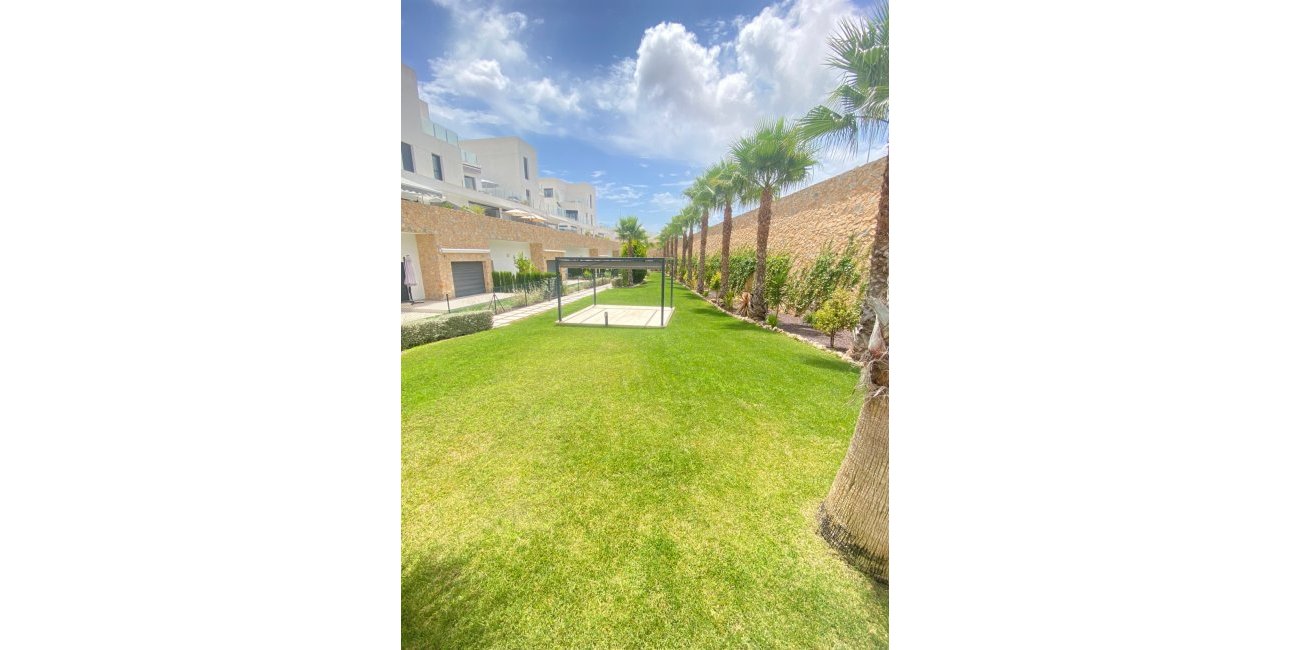 Resale - Apartment / flat -
Orihuela Costa - Villamartín