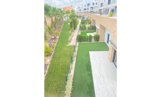 Resale - Apartment / flat -
Orihuela Costa - Villamartín