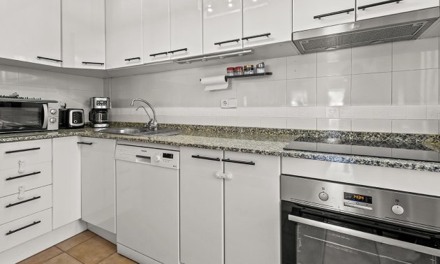 Resale - Villa -
Pilar de la Horadada - Pueblo Latino