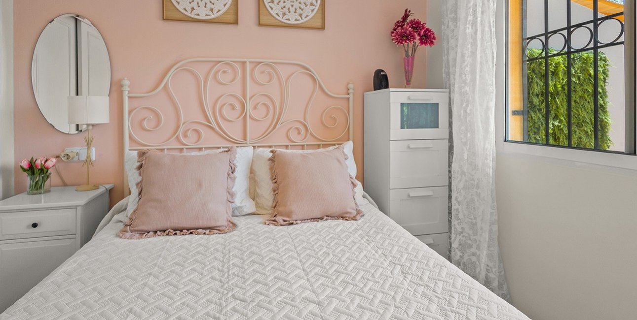 Resale - Villa -
Pilar de la Horadada - Pueblo Latino