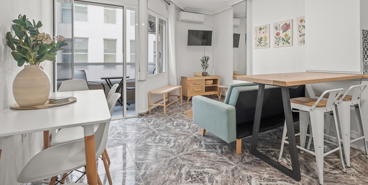 Resale - Apartment / flat -
Torrevieja - Playa del Cura