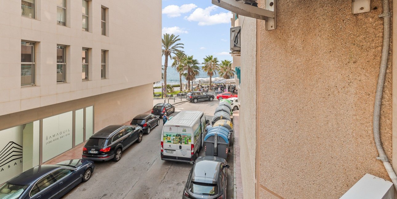 Resale - Apartment / flat -
Torrevieja - Playa del Cura