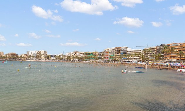 Resale - Apartment / flat -
Torrevieja - Playa del Cura