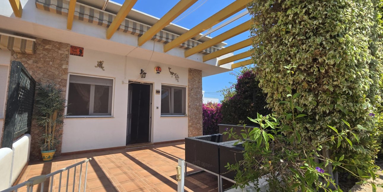 Resale - Townhouse -
Orihuela Costa - Mil Palmeras