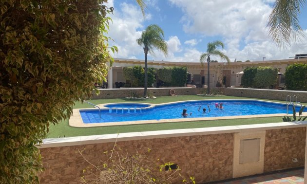 Resale - Townhouse -
Orihuela Costa - Mil Palmeras