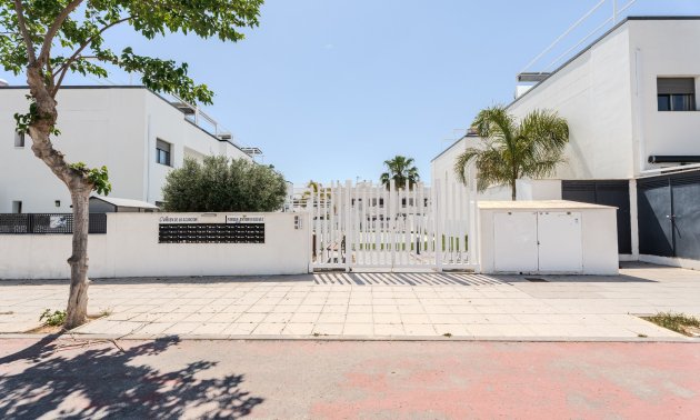 Reventa - Apartamento / piso -
Pilar de la Horadada - Torre de la Horadada