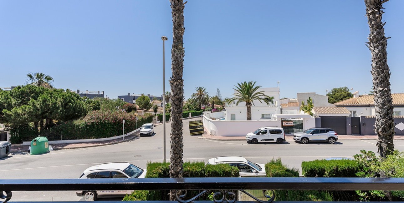 Resale - Townhouse -
Orihuela Costa - Playa Flamenca