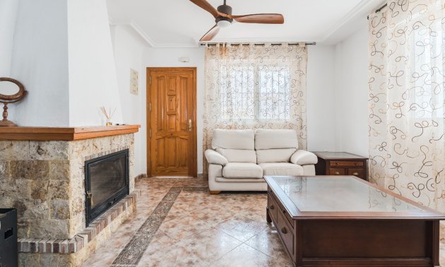 Resale - Townhouse -
Orihuela Costa - Los Altos