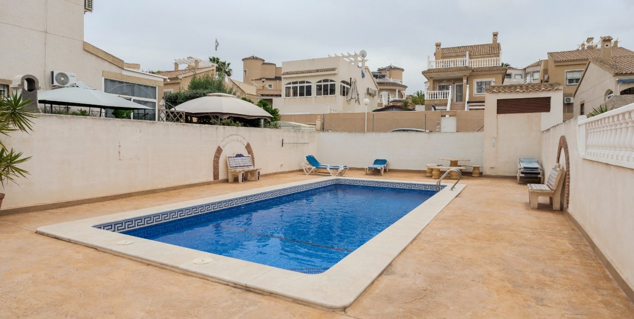 Resale - Townhouse -
Orihuela Costa - Los Altos
