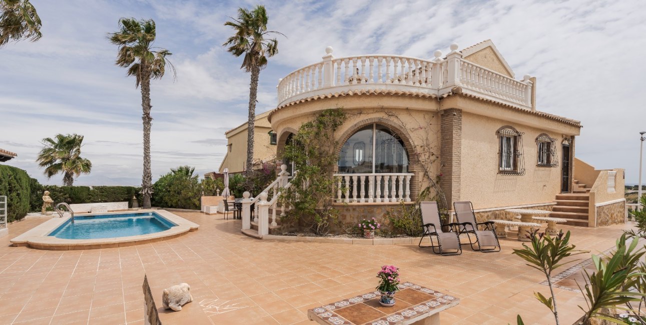 Reventa - Villa -
Gran Alacant - Monte y Mar