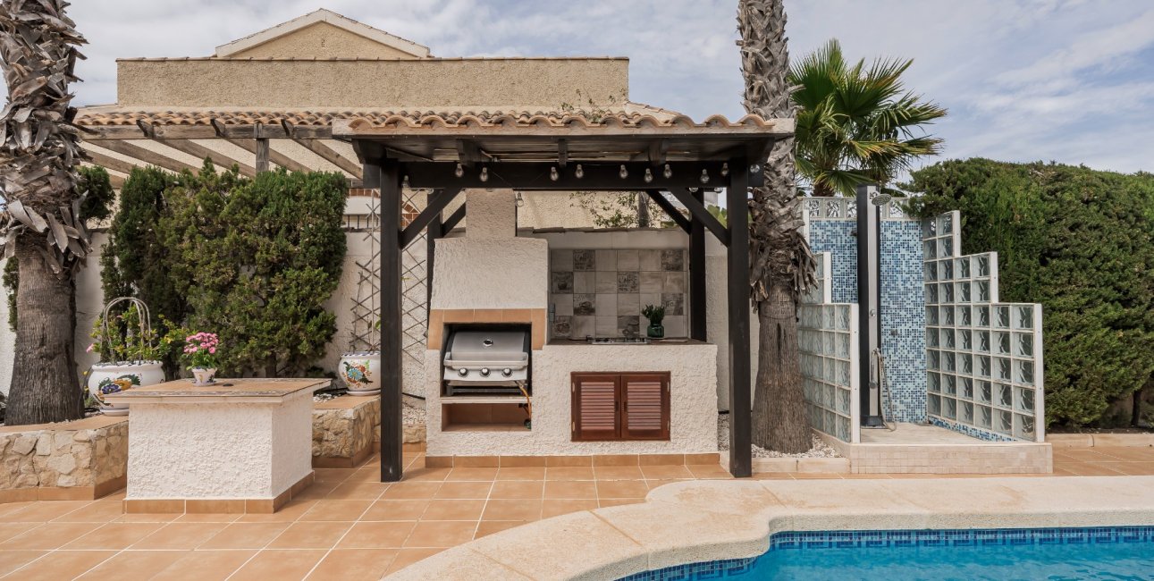 Reventa - Villa -
Gran Alacant - Monte y Mar