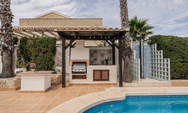 Reventa - Villa -
Gran Alacant - Monte y Mar