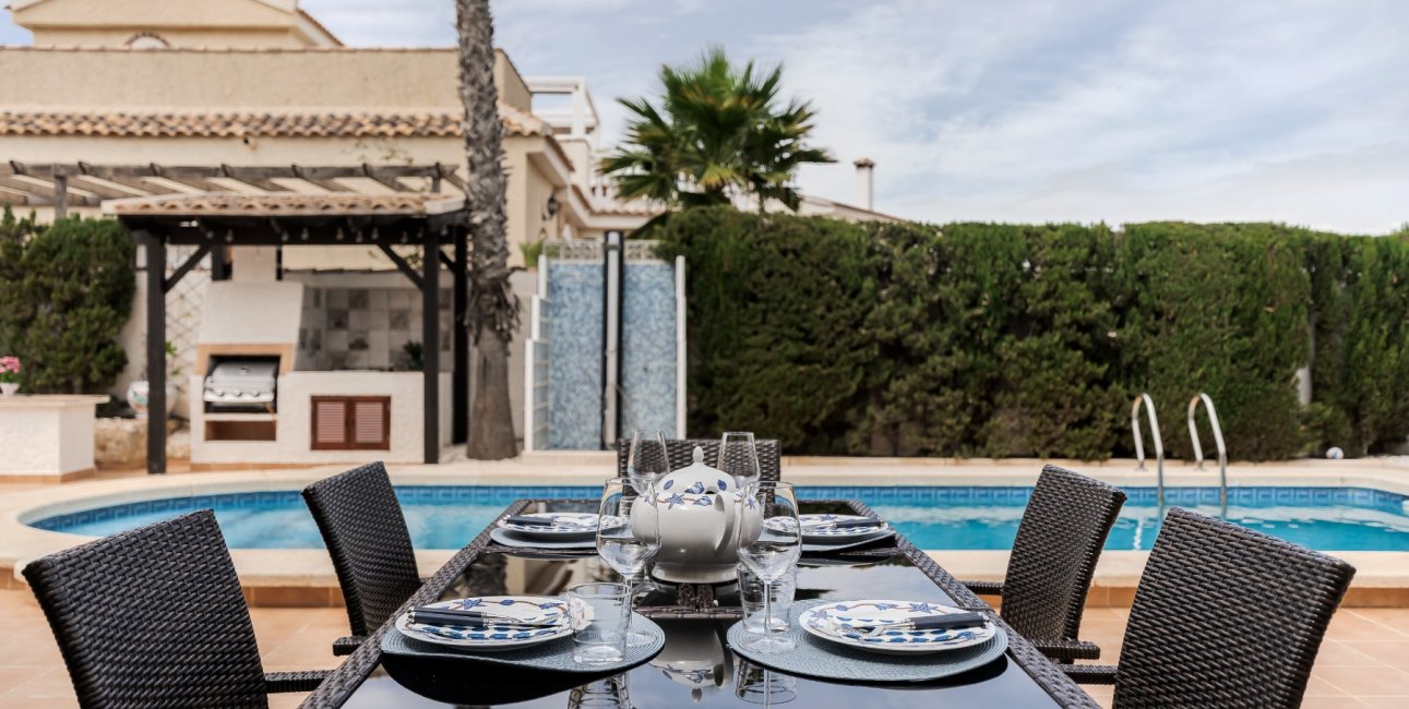 Reventa - Villa -
Gran Alacant - Monte y Mar