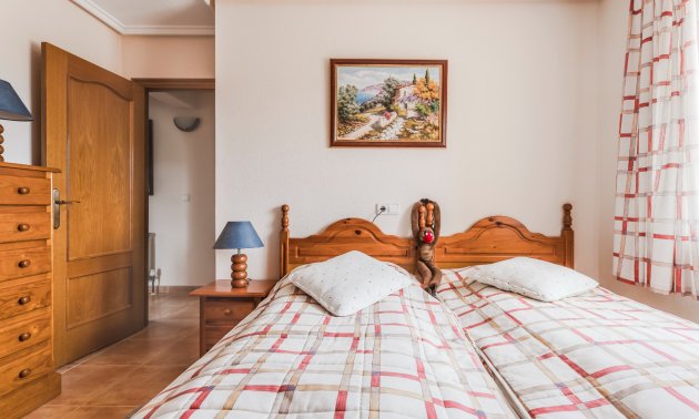 Reventa - Villa -
Gran Alacant - Monte y Mar