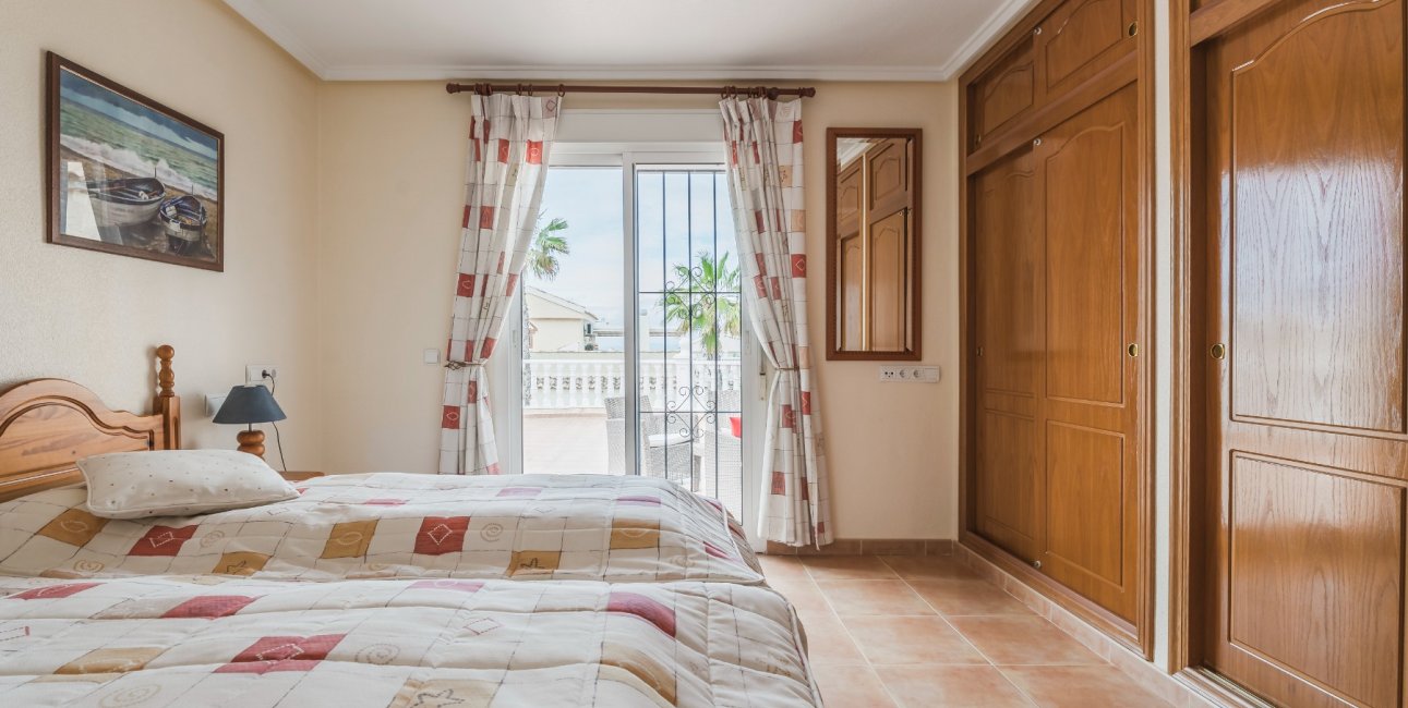 Reventa - Villa -
Gran Alacant - Monte y Mar