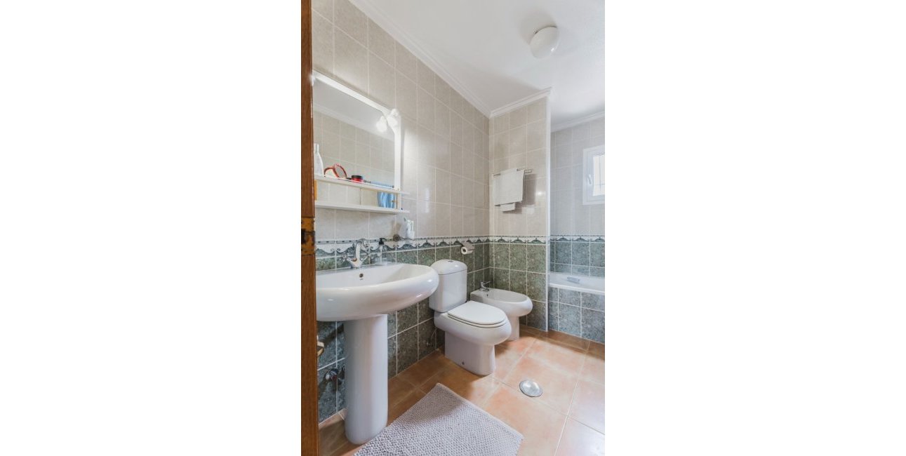 Reventa - Villa -
Gran Alacant - Monte y Mar