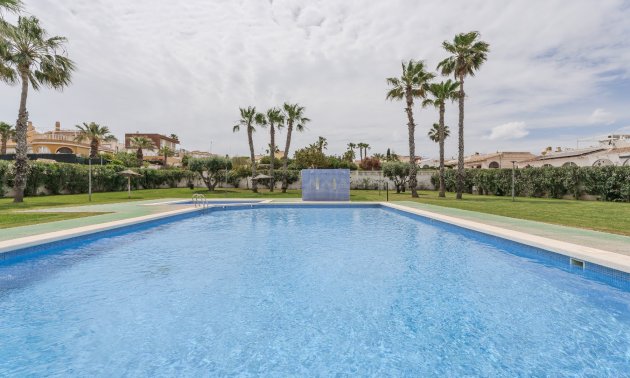 Reventa - Villa -
Gran Alacant - Monte y Mar