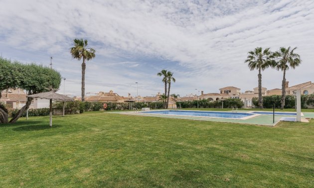 Reventa - Villa -
Gran Alacant - Monte y Mar
