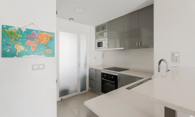 Resale - Apartment / flat -
Orihuela Costa - La Zenia