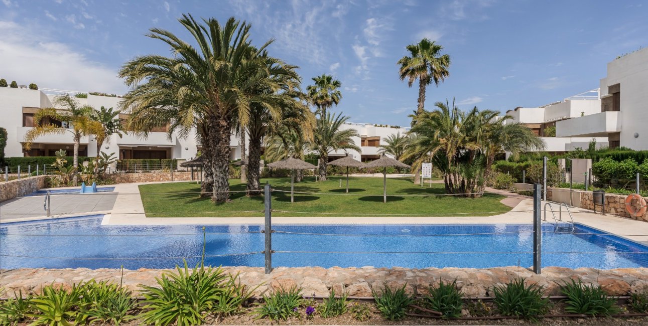 Resale - Apartment / flat -
Orihuela Costa - La Zenia