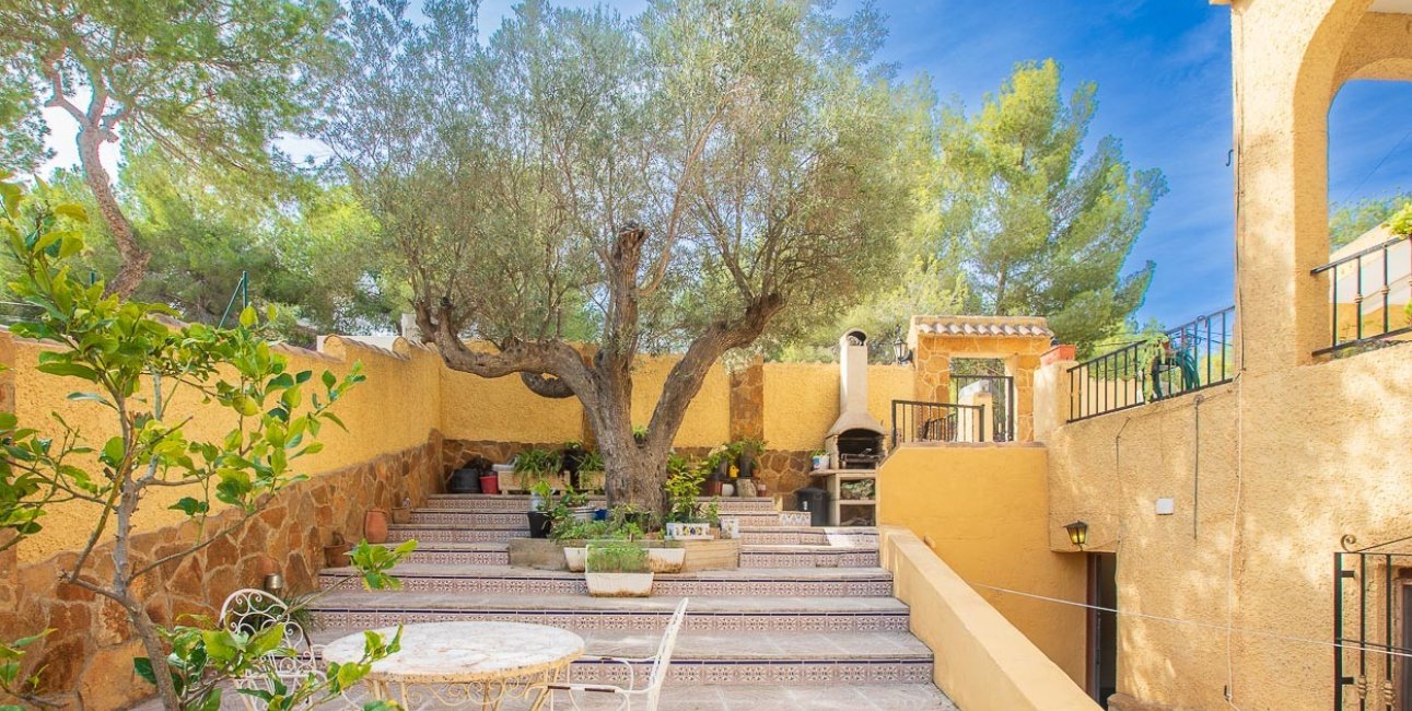 Resale - Villa -
Orihuela Costa - Res. Las Filipinas