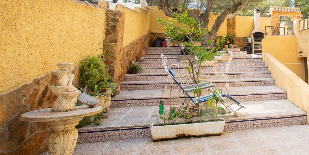 Resale - Villa -
Orihuela Costa - Res. Las Filipinas