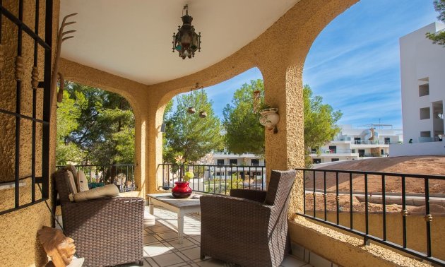 Resale - Villa -
Orihuela Costa - Res. Las Filipinas